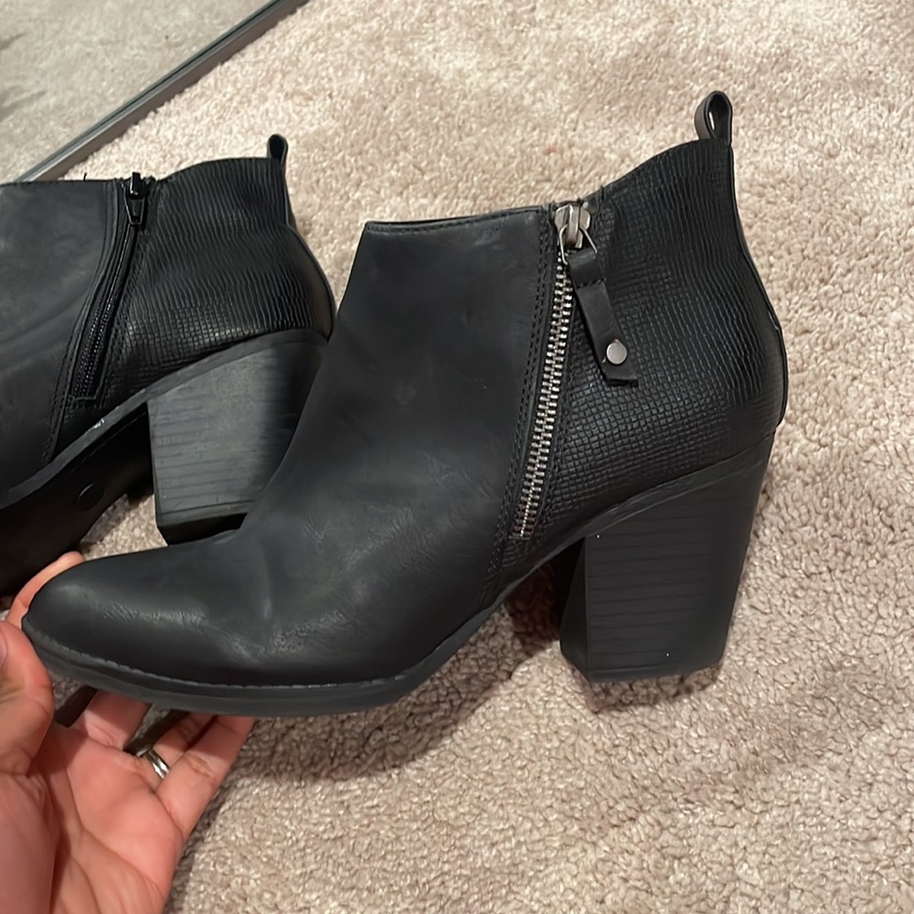 Universal thread booties - Picture 5 of 5